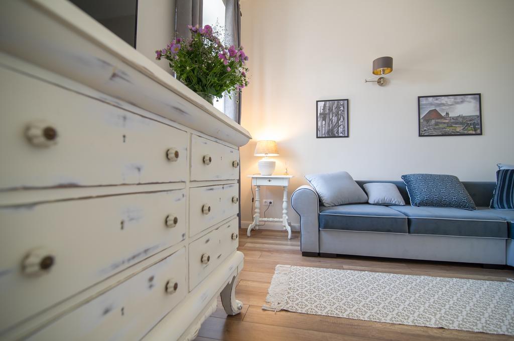 Brody Apartman Eger Eksteriør bilde